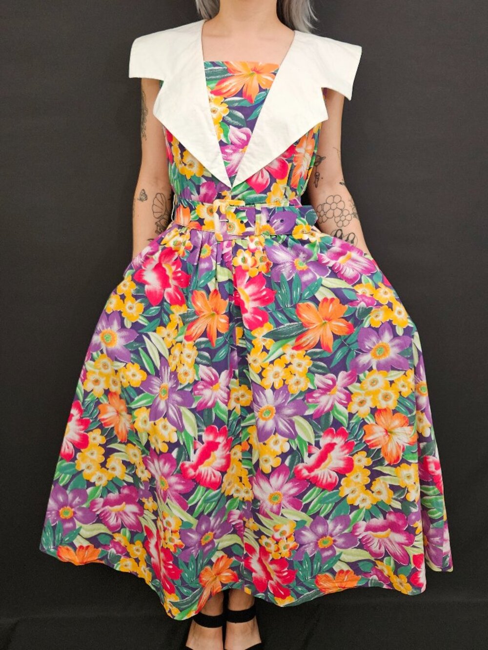 80s Susan Bennet Oversized Collar Sleeveless Floral Belted Dress